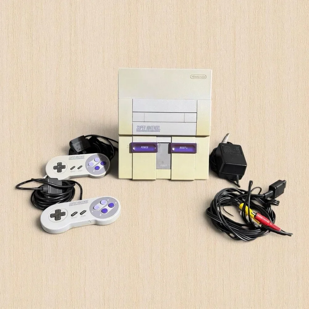 Super Nintendo , SNES, SNS-001, With 2 Controllers, Cords - Tested & Working
